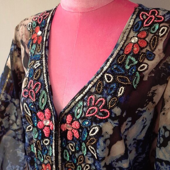 EUC Lucky & Coco blue, black & beige abstract print beaded sequined tunic caftan - Picture 5 of 9